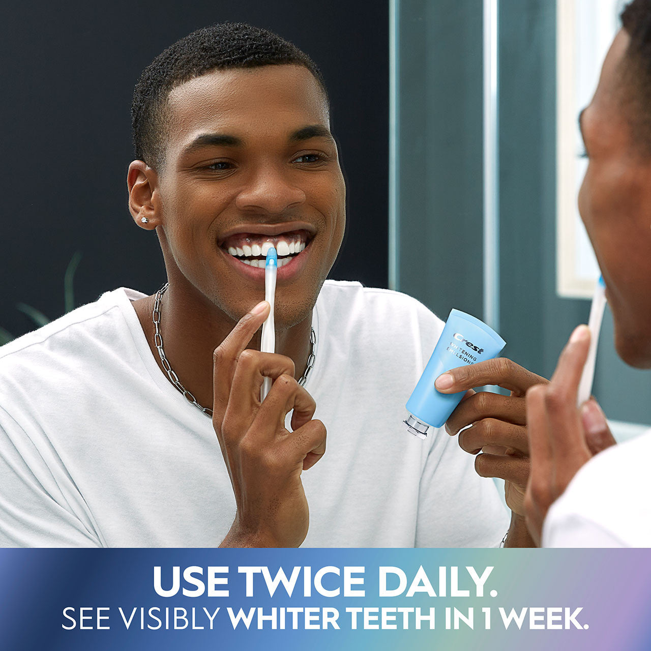 Light Oral-B Crest 3DWhite Daily Whitening Serum with LED Light More Products